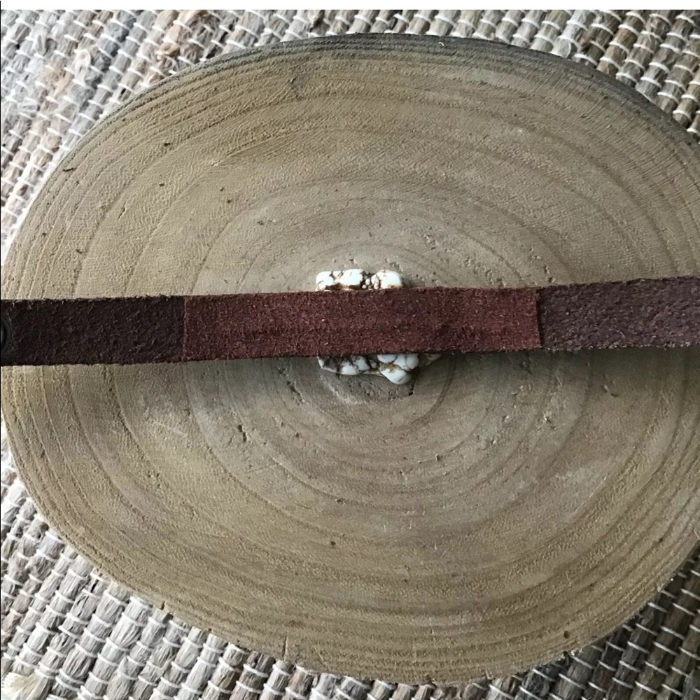 NEW 100% Leather Strap Bracelet Snap Mexico Boho Brown Ivory Festival Howlite - Picture 8 of 13